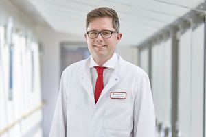 Dr. Marius Humpert